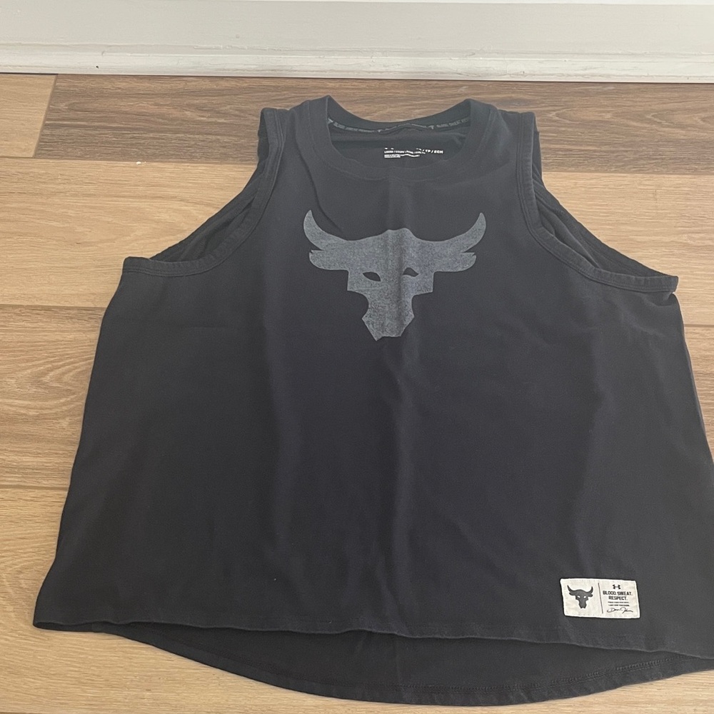 Under Armour Black Tank Top with The Rock Bull Emblem - XS (fits like a Medium)